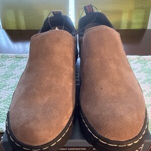 Khombu Men's Brown slide on 100% suade
